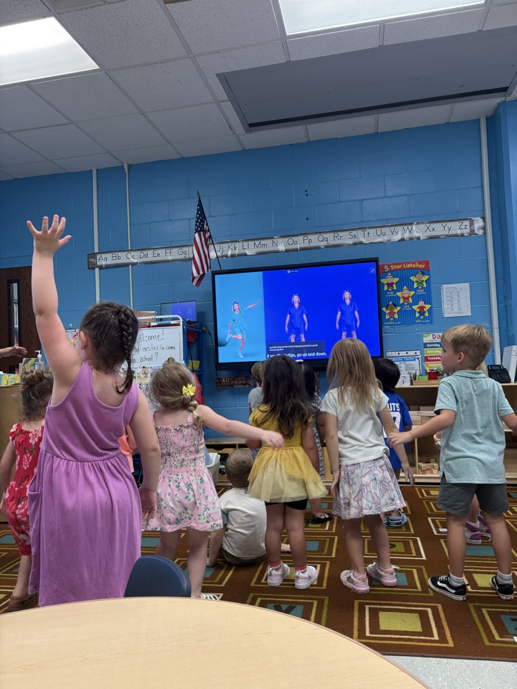 PreK dancing 