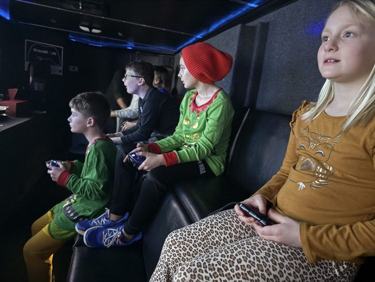 game on Illinois gaming trailer