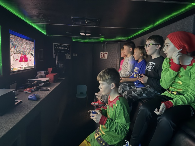 game on Illinois gaming trailer