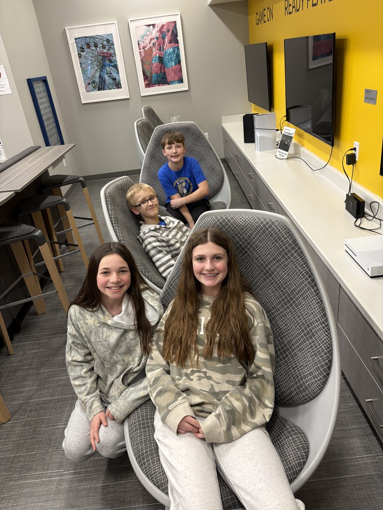 Gaming chair photo op!