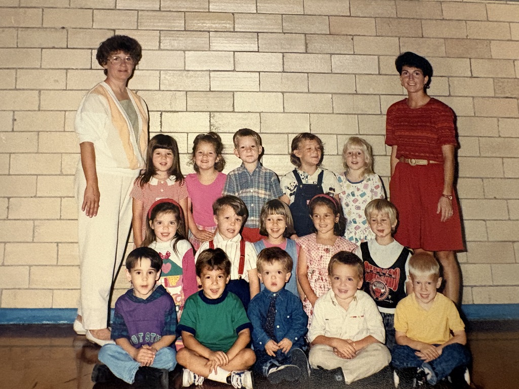 Class photo from early 90s