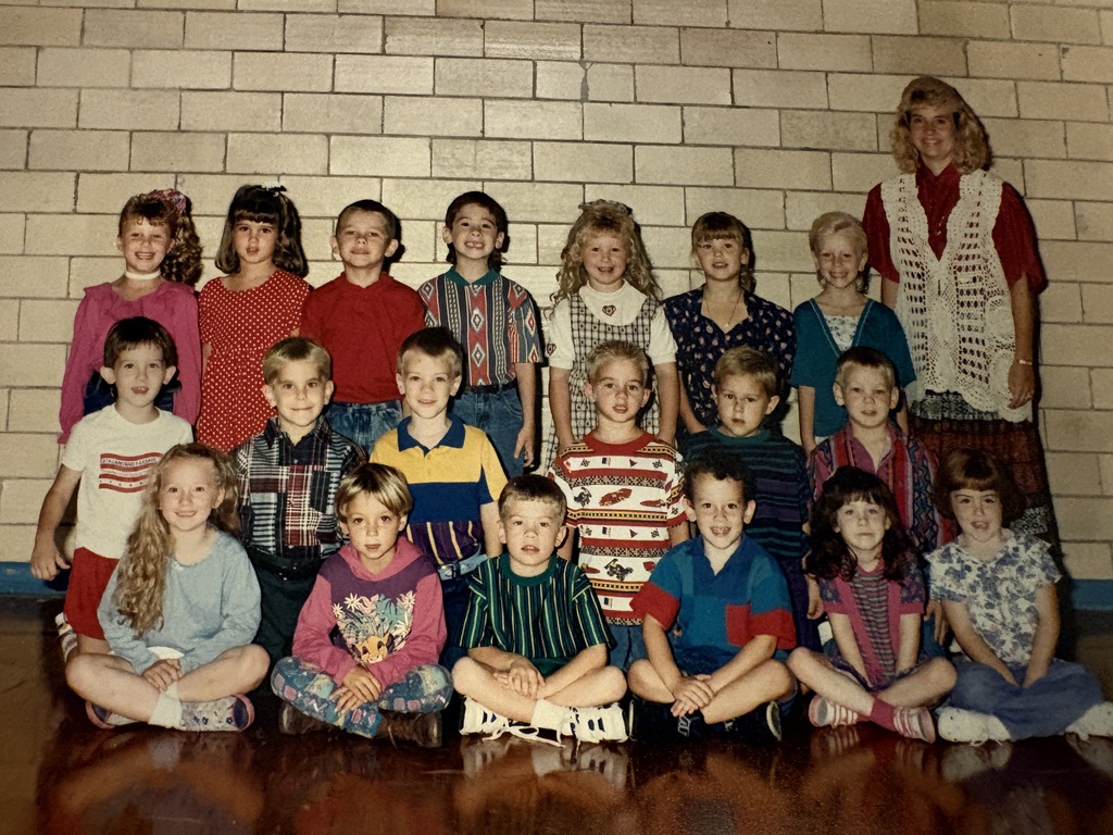 Class photo from early 90s