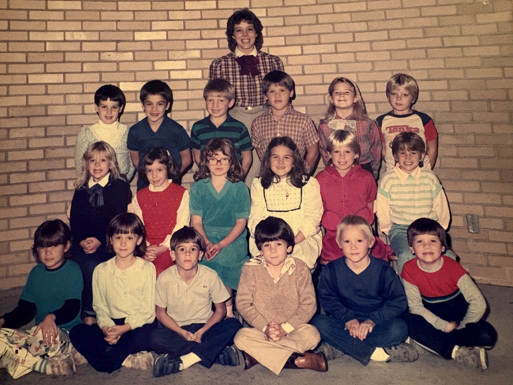 Class photo from early 90s