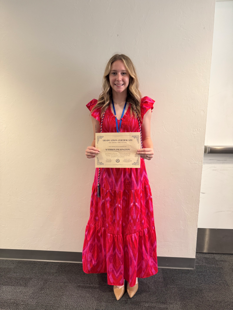 girls-with-award2