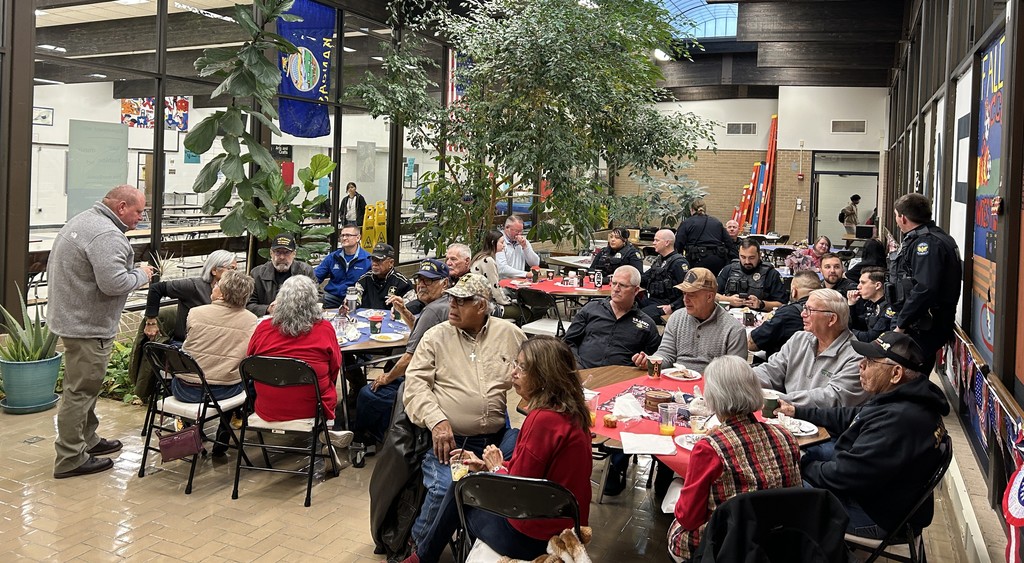 KHMS Veterans Day Breafast 