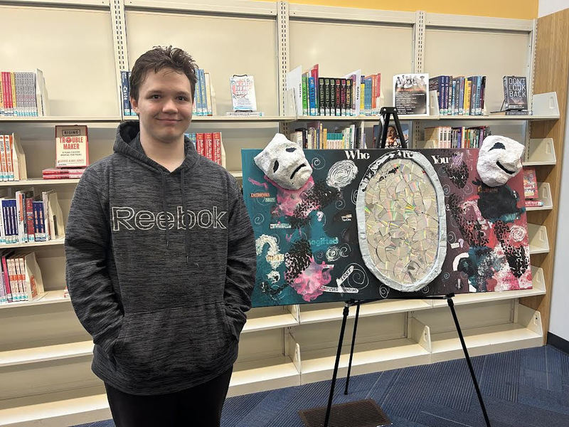 GHHS ART SHOW PHOTOS AT LIBRARY
