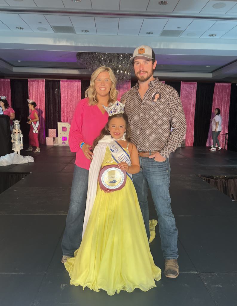 tudent Shoutout!!  Congratulations to first graders Lakelynn Gayhart for being crowned Little Miss Kentucky last weekend! Lakelynn completed amongst 48 other girls to win this title. WOW! We are proud of you!