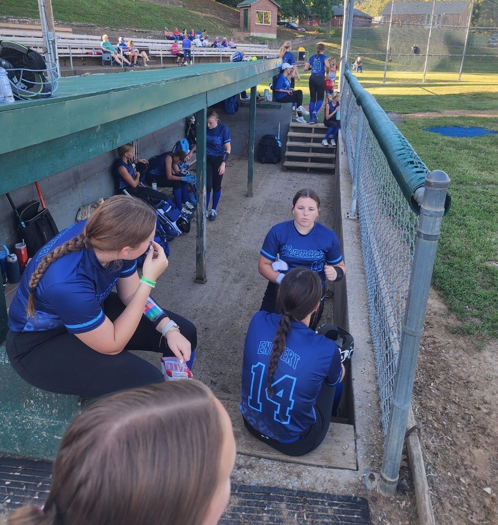 Lady Bearcats beat Pacific 13-12!