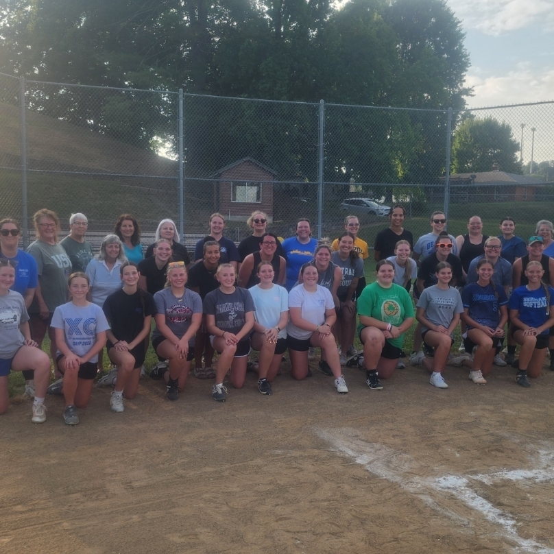 Hermann High School Softball Alumni Night was a success, with a great game played! Thank you to all the alumni and current players for attending and playing and to all other fans who supported the evening!