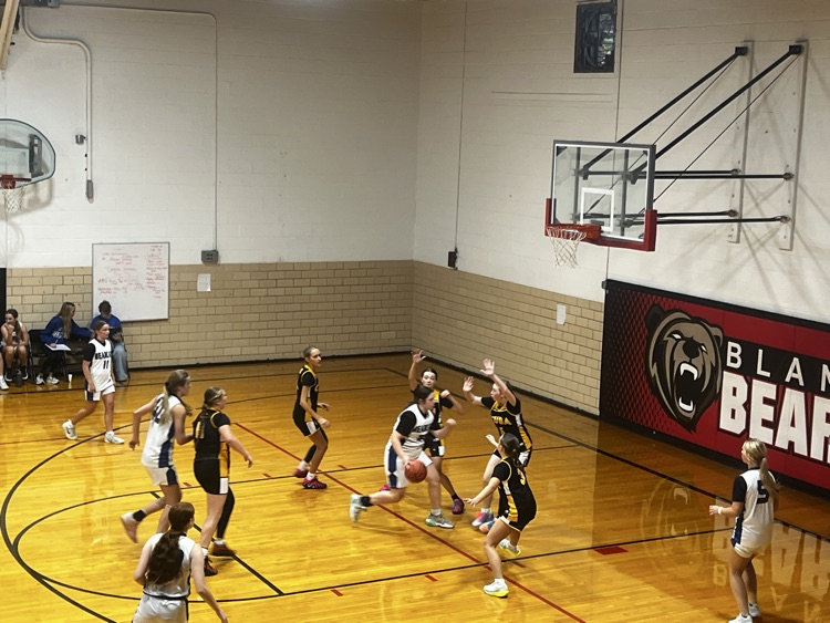 MS BASKETBALL 