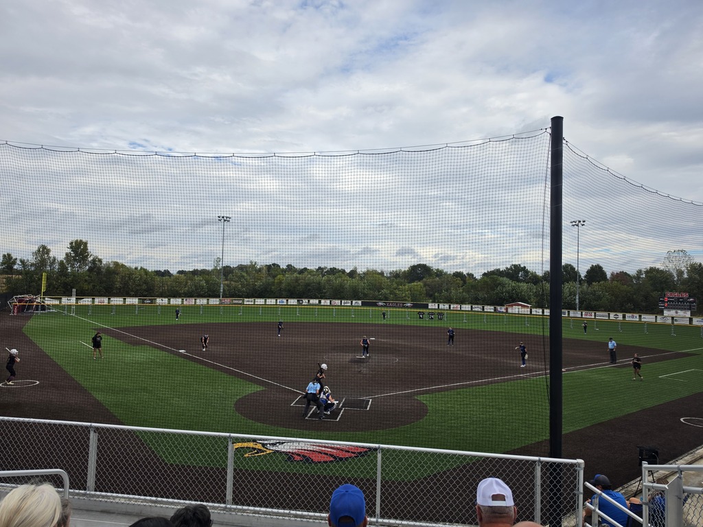 Varsity Softball District final, Hermann 6, Eldon 12