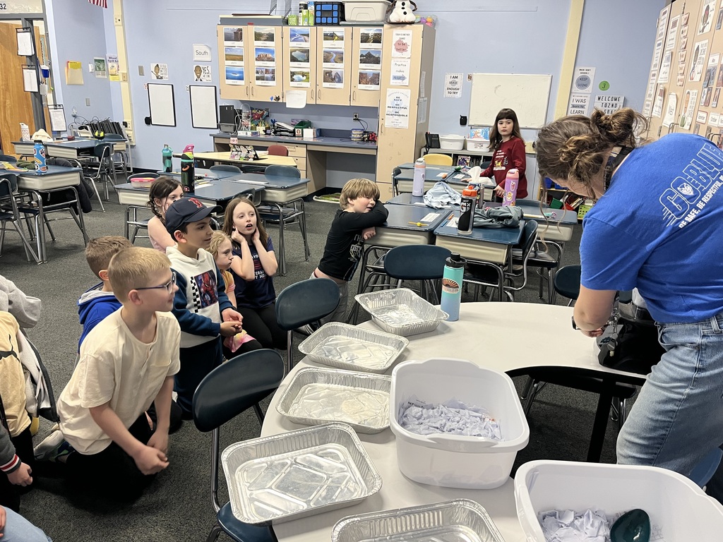 2nd Graders Making Paper