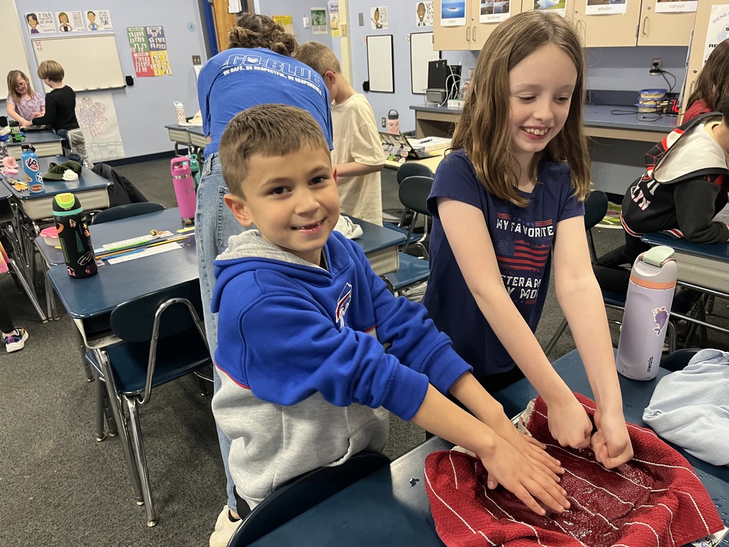 2nd Graders Making Paper