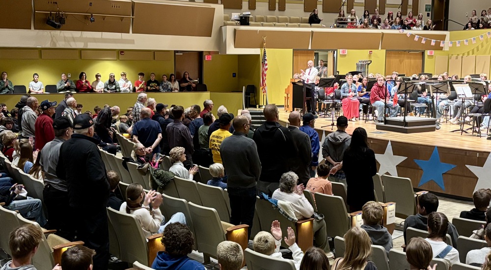 GHS invites local vets to its annual Veterans Day assembly | Geneseo CUSD #228