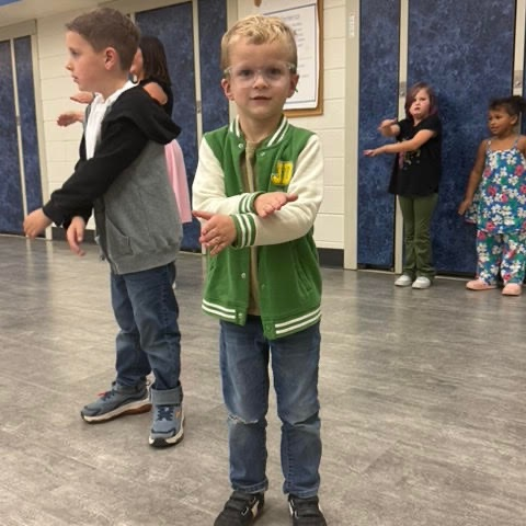 We’re 50 days smarter and rockin’ the 50s! Southwest kindergarteners celebrated the 50th day of school with poodle skirts, slicked-back hair, and plenty of 1950s fun!