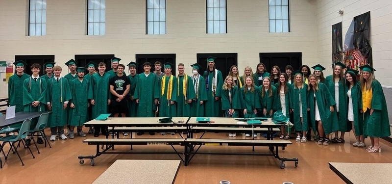 Class of 2026 participates in Geneso’s first-ever Senior Walk