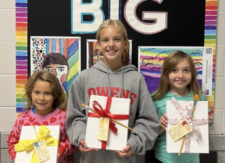 Artists received canvases and brushes!