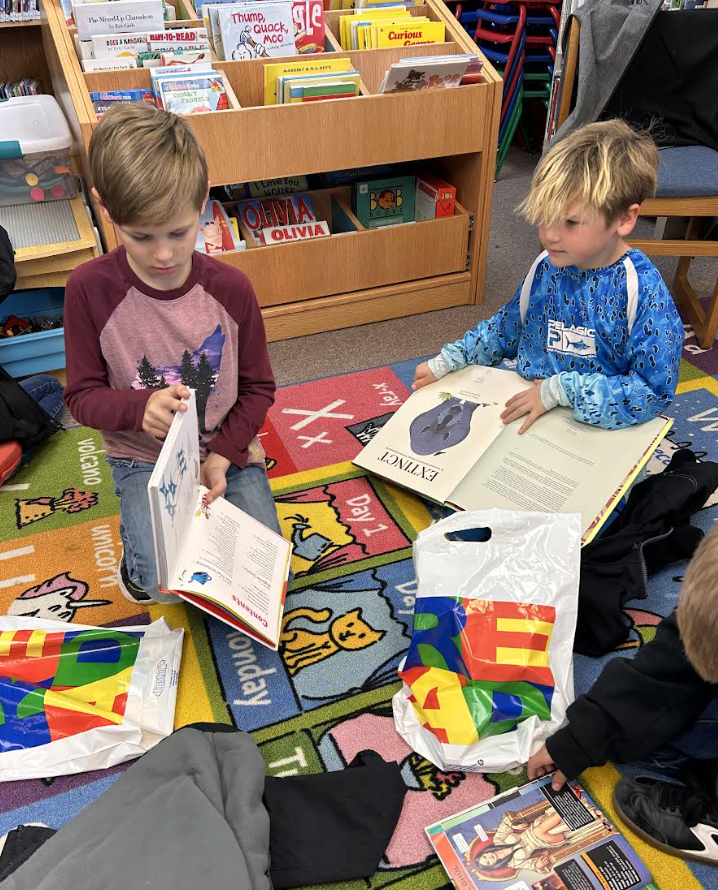 students 3/4  reading