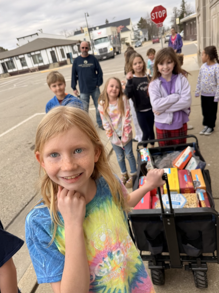 students walking to food pantry