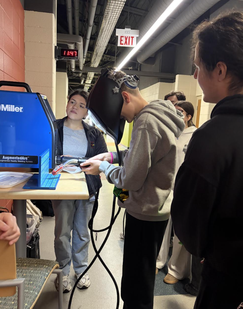 Student hands on experience at a station at Gateway Technical's Middle School Expo
