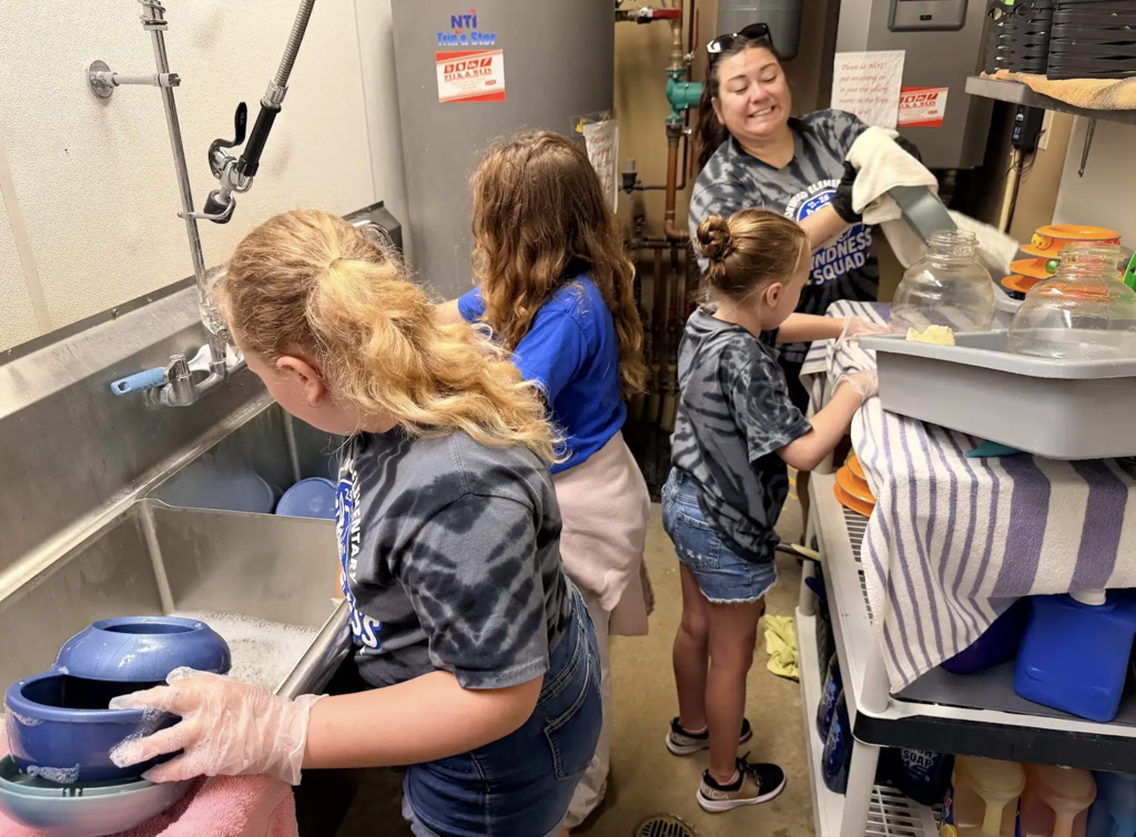 3rd Grade Kindness Squad goes to Lakeland Animal Shelter 4