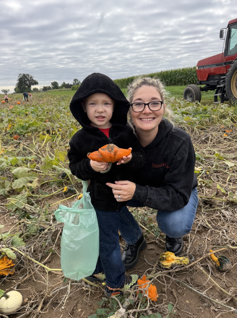 4K Families at Pearce's Farm Stand 1