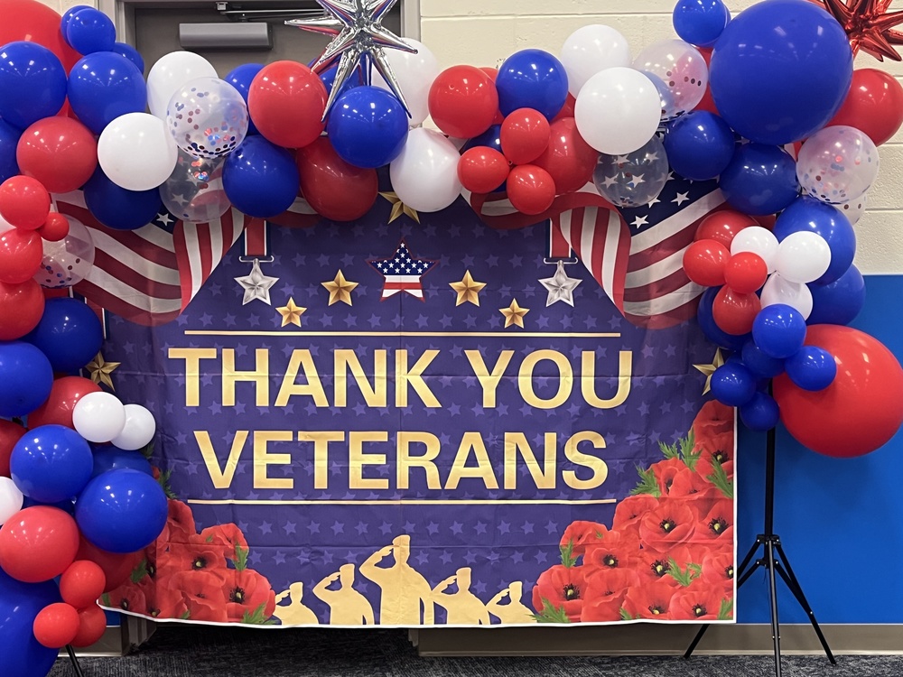 Veterans Day sign that says Thank you