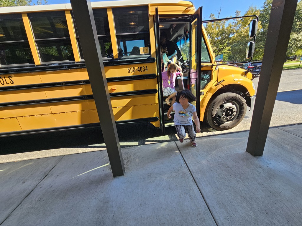 students exiting the bus