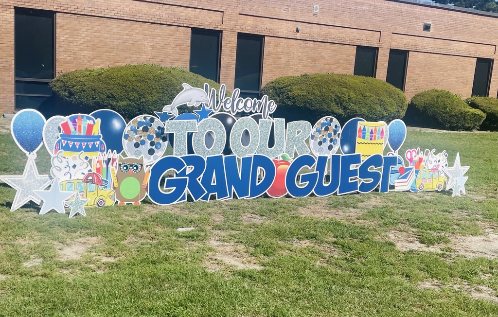 Yard Sign that says Welcome to Our Grand Guests