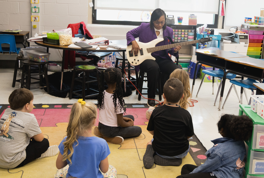 #GCSDReads at Maryville Elementary