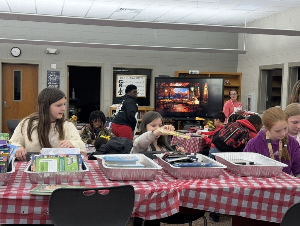 Girls on the Bear Book Buffet Line.