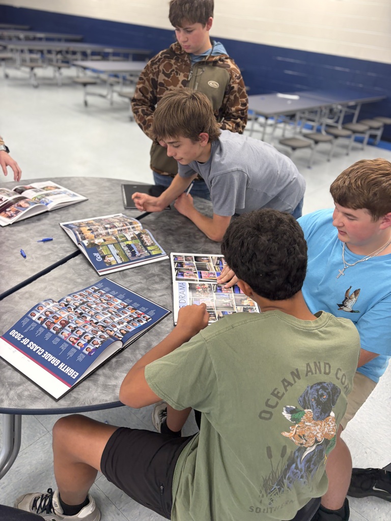 Today we had some PLAY, PAUSE, REPEAT action here at BIG BLUE💙🐾 Today, our Bulldogs finally got to hit rewind and relive some of their favorite memories from this school year because our 2026 Yearbooks came hot off the press! Ms. Weissmeier and the Yearbook Staff did a FABULOUS job on the yearbook, and it was amazing to see our Bulldogs' faces when they got their yearbooks! If your student was unable to collect their yearbook today, don't worry, we got them! If you are seeing this post and are upset you missed out, act fast! We have some limited copies left of our yearbook. Yearbooks are $50, and you can only pay at the school. If you are interested in grabbing a copy, please contact Ms. Weissmeier at eweissmeier@gcsd.k12.sc.us