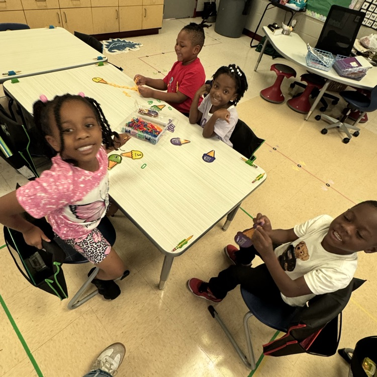 kindergartners in centers