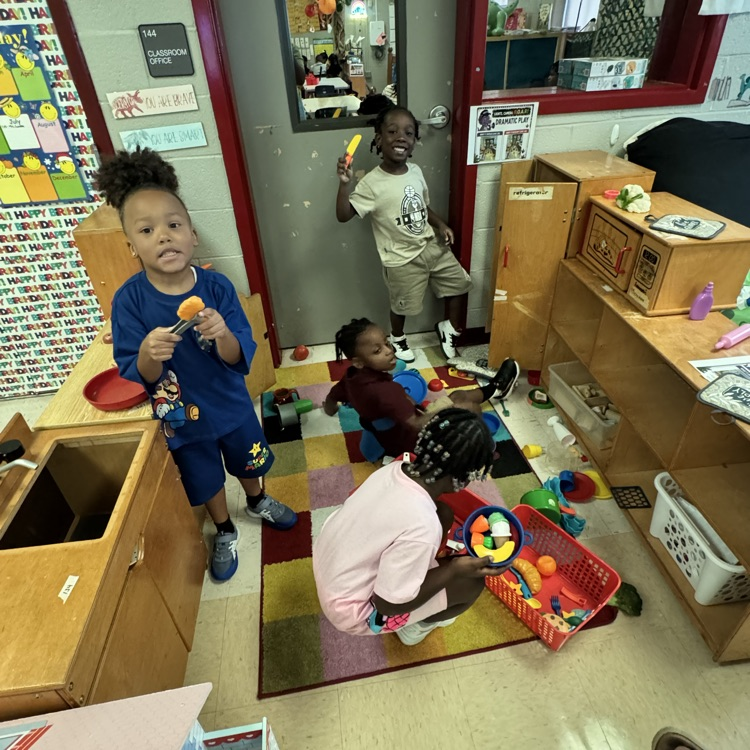 kindergartners in centers