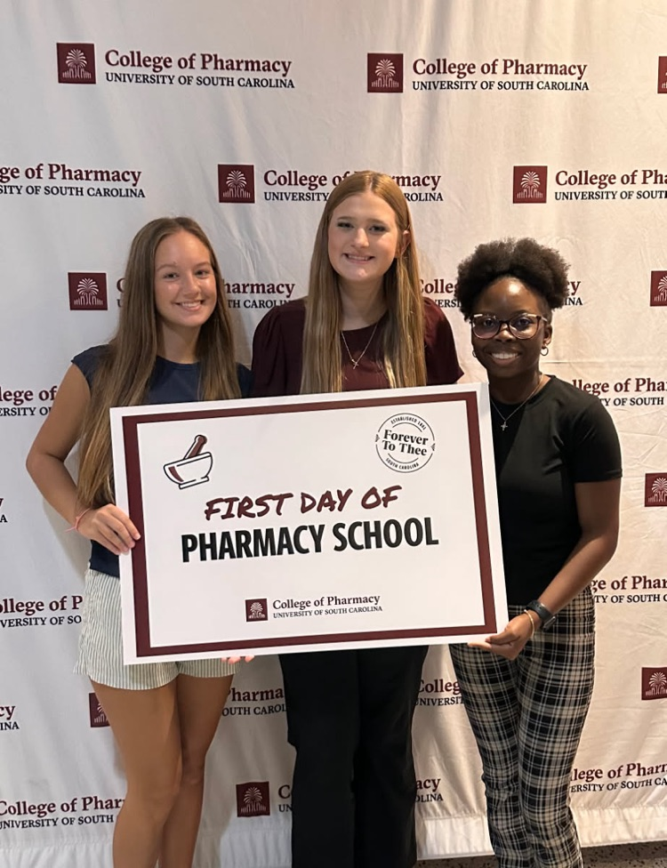 GCSD graduates in the USC pharmacy program
