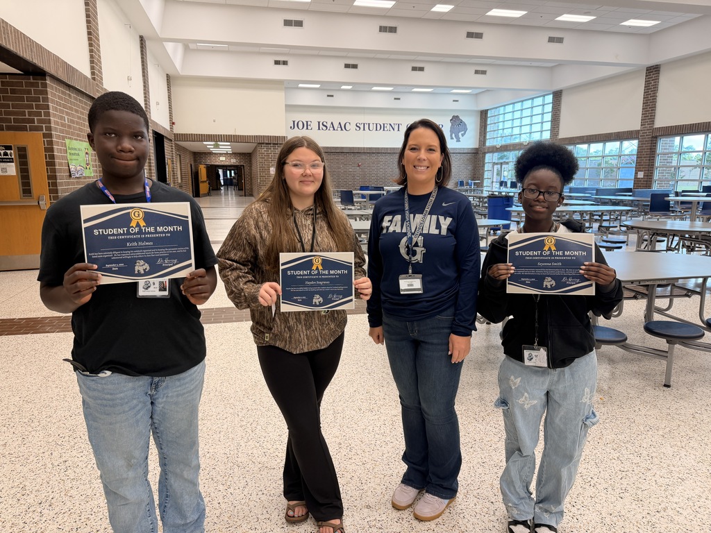  Congratulations to our August Bulldogs of the Month for showing off their AVID skills of organization and preparedness! Congratulations! 