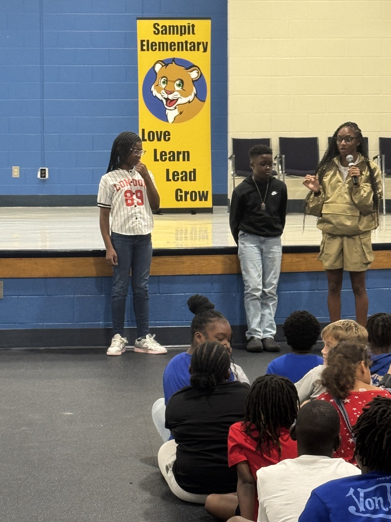 Melissa Jefferson-Wooden visits SES