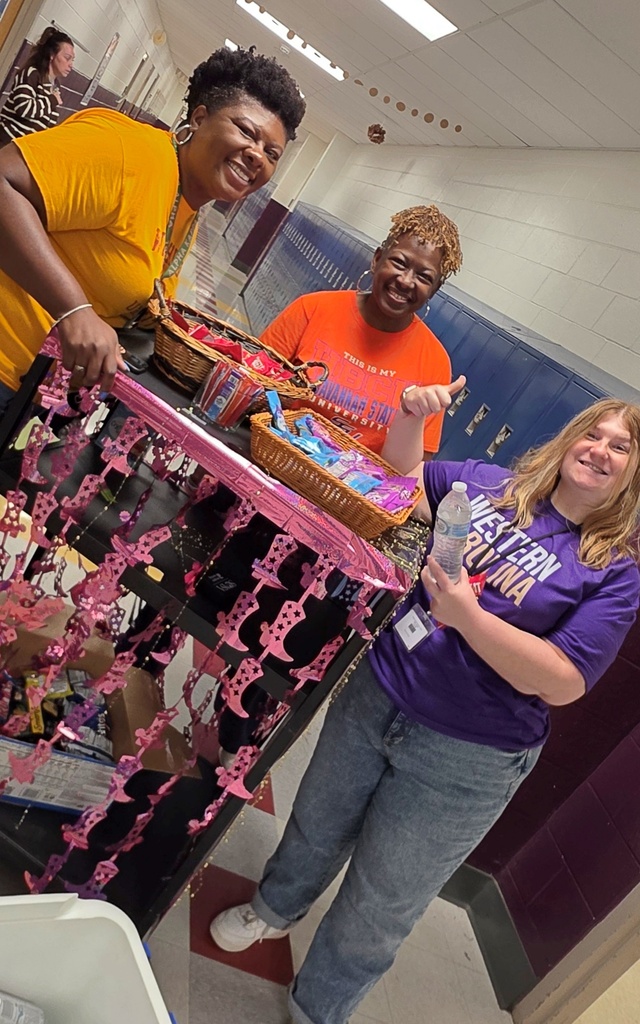 administrative team delivered treats to teachers and staff to thank them for working so hard
