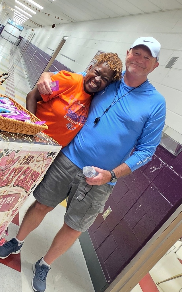 administrative team delivered treats to teachers and staff to thank them for working so hard
