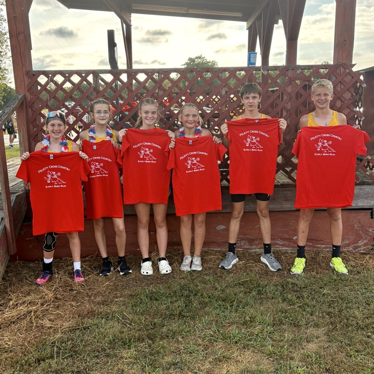 Our junior high cross country teams absolutely killed it this evening at the Felicity Early Bird!