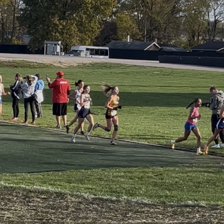 Allie Tolle killed it this morning at the DIV XC State Championship race!🔥Tolle crossed the finish line in 68th overall out of 214 runners. We are so proud of this huge accomplishment!