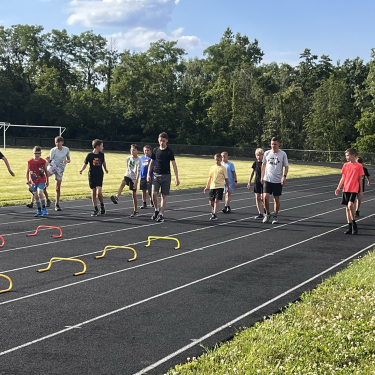 Night 2 of Running Camp featured a run on the Vern Hawkins Cross Country Trail, discussions on proper running form and the importance of strength training, and a true cross country workout led by Makayla Florence! 