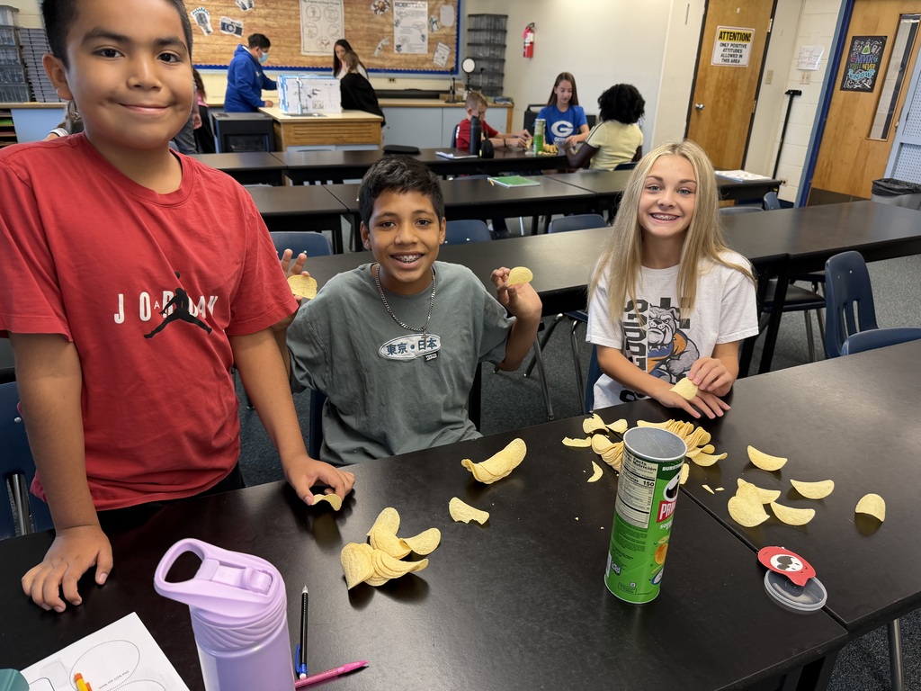 STEM Pringle Stacking Challenge 