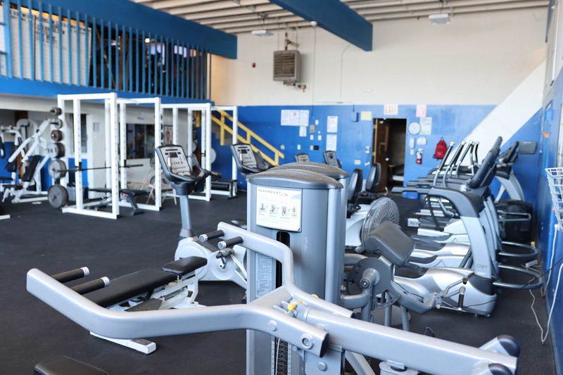 Gervais highschool weight room