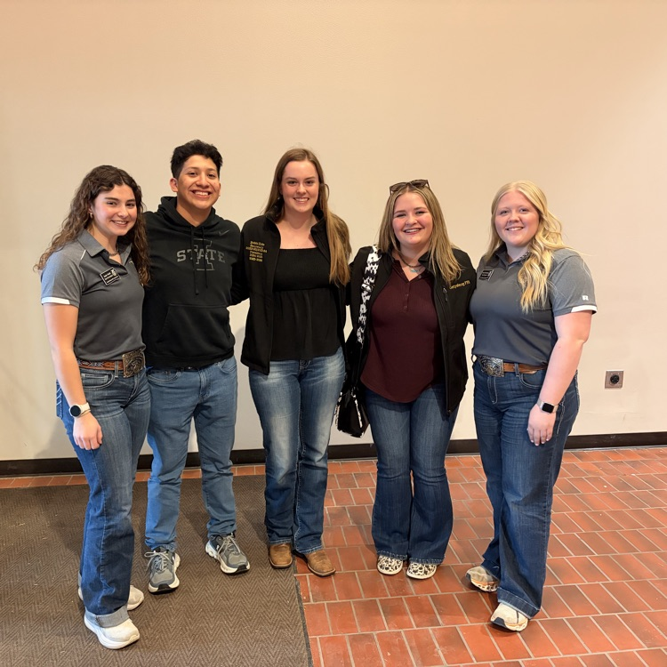 Bobbi gives her speech 