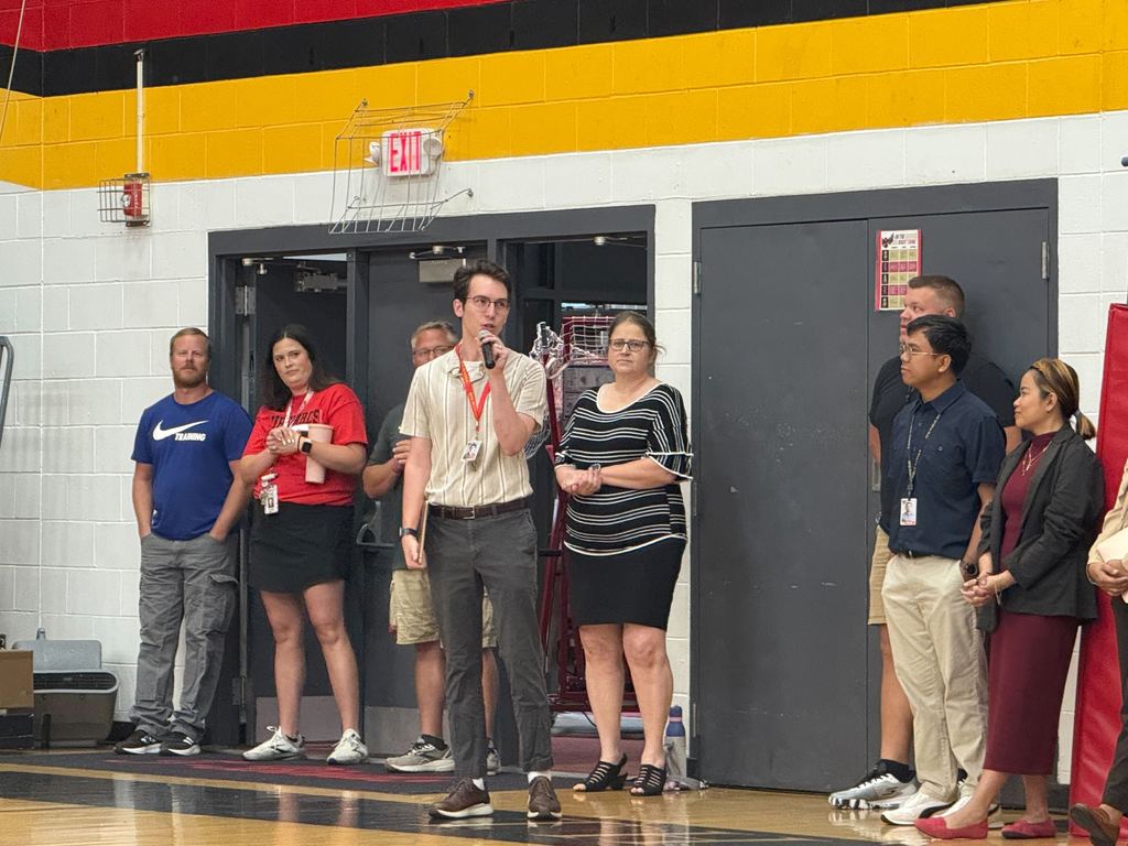 teachers introducing themselves 