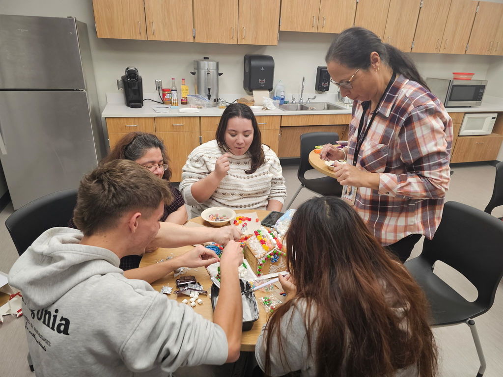 Gingerbread house contest