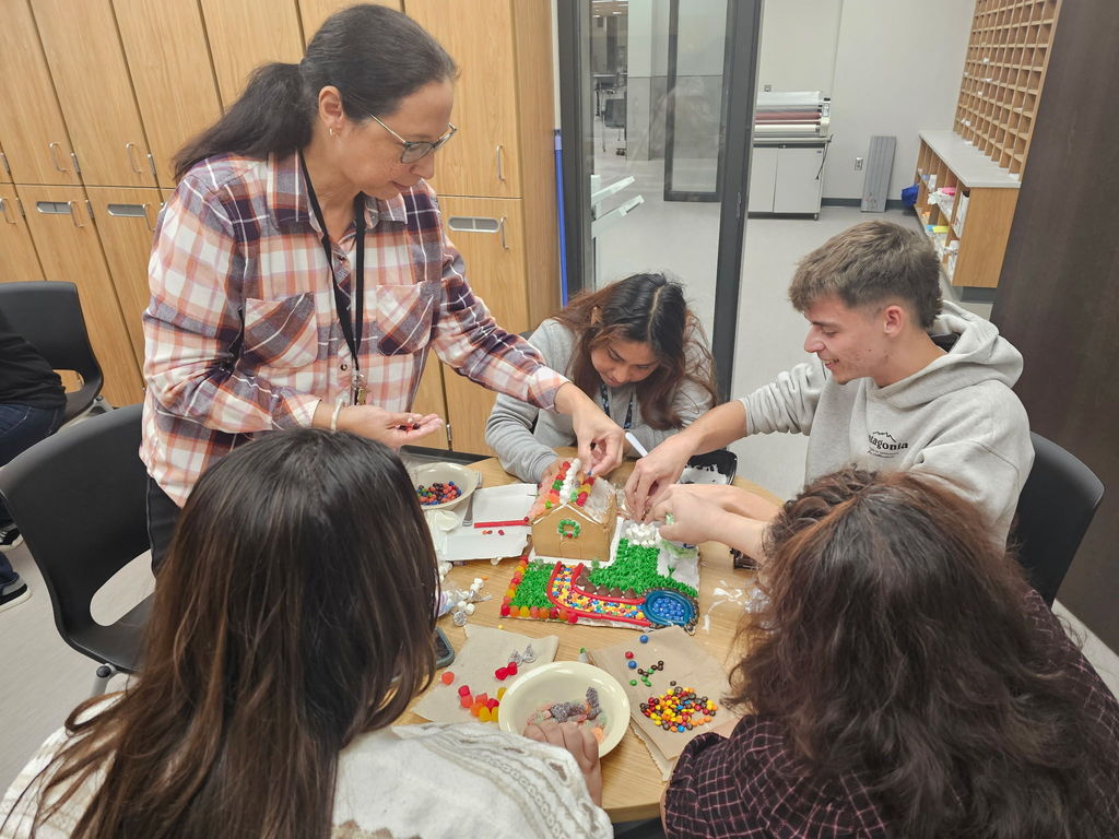 Gingerbread house contest