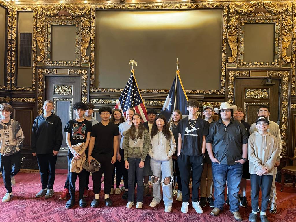 Students at the capitol 