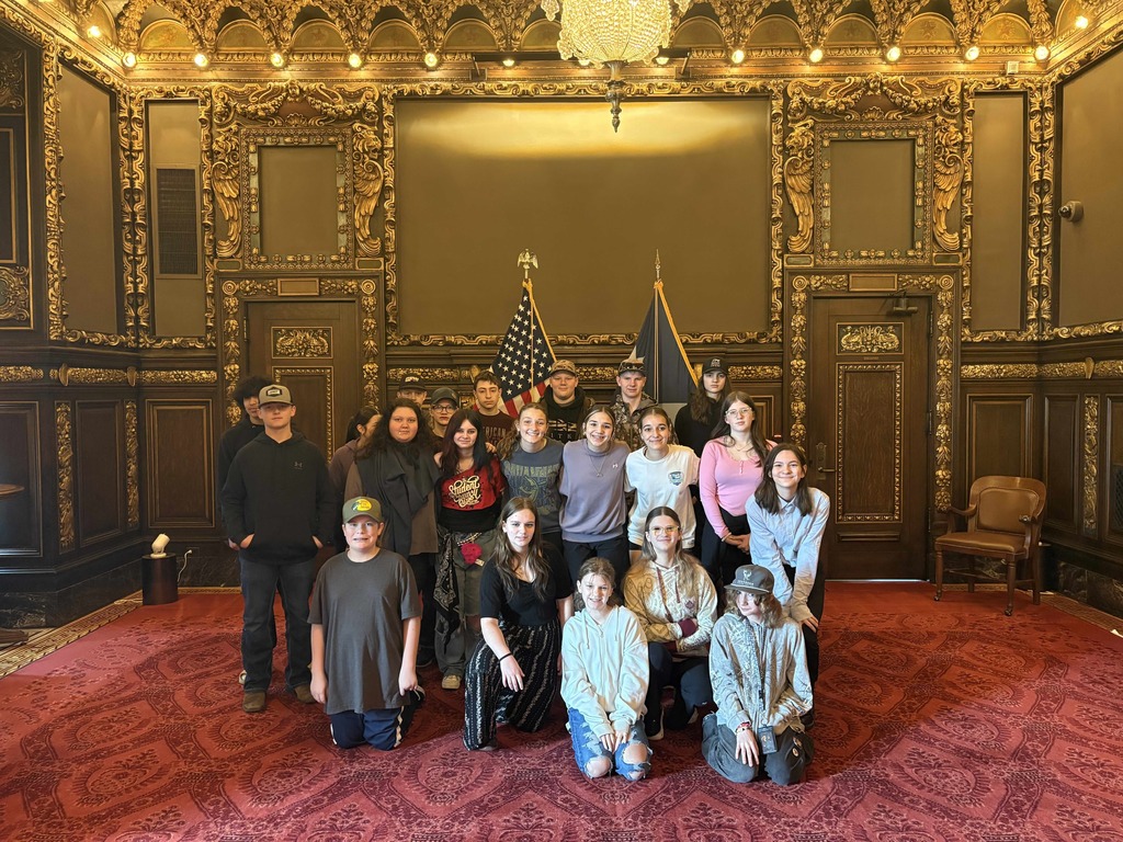 Students at the capitol 